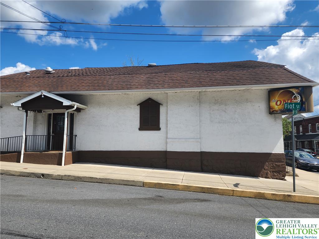 754 Cherokee Street Property Photo 2