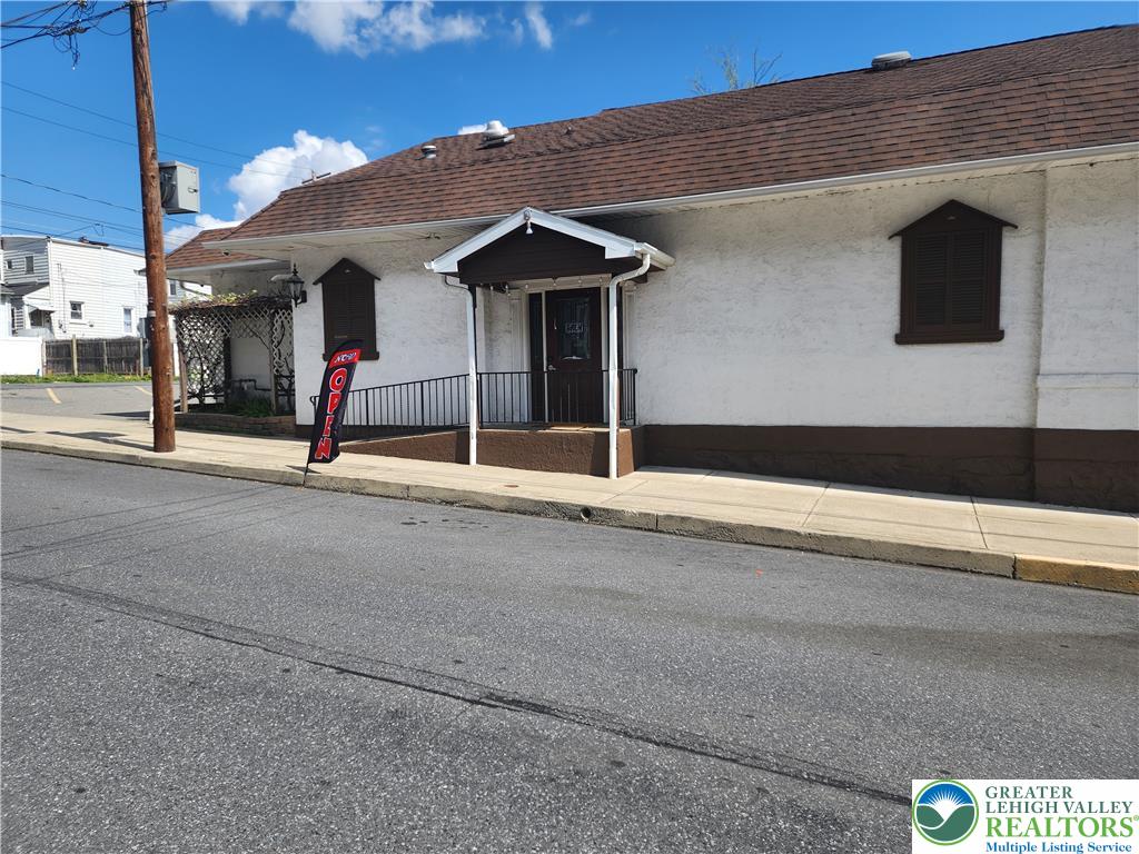 754 Cherokee Street Property Photo 3