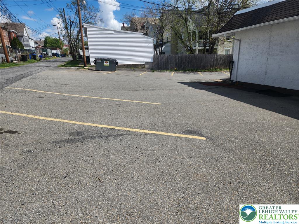 754 Cherokee Street Property Photo 5