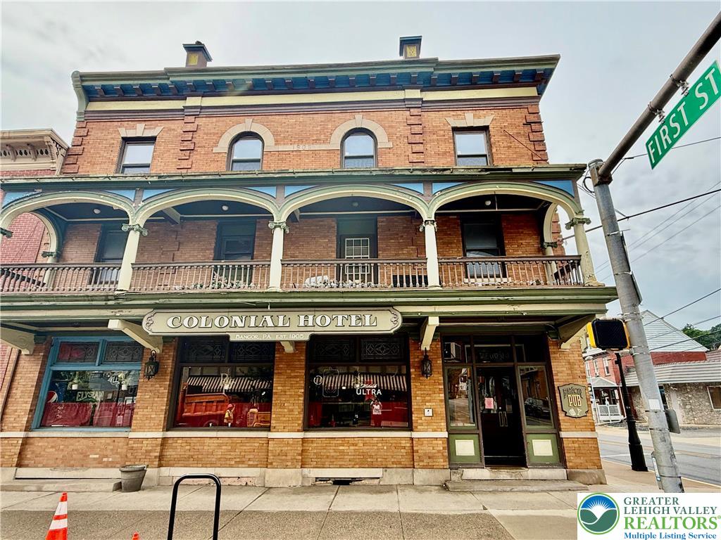 62 Broadway Property Photo 2