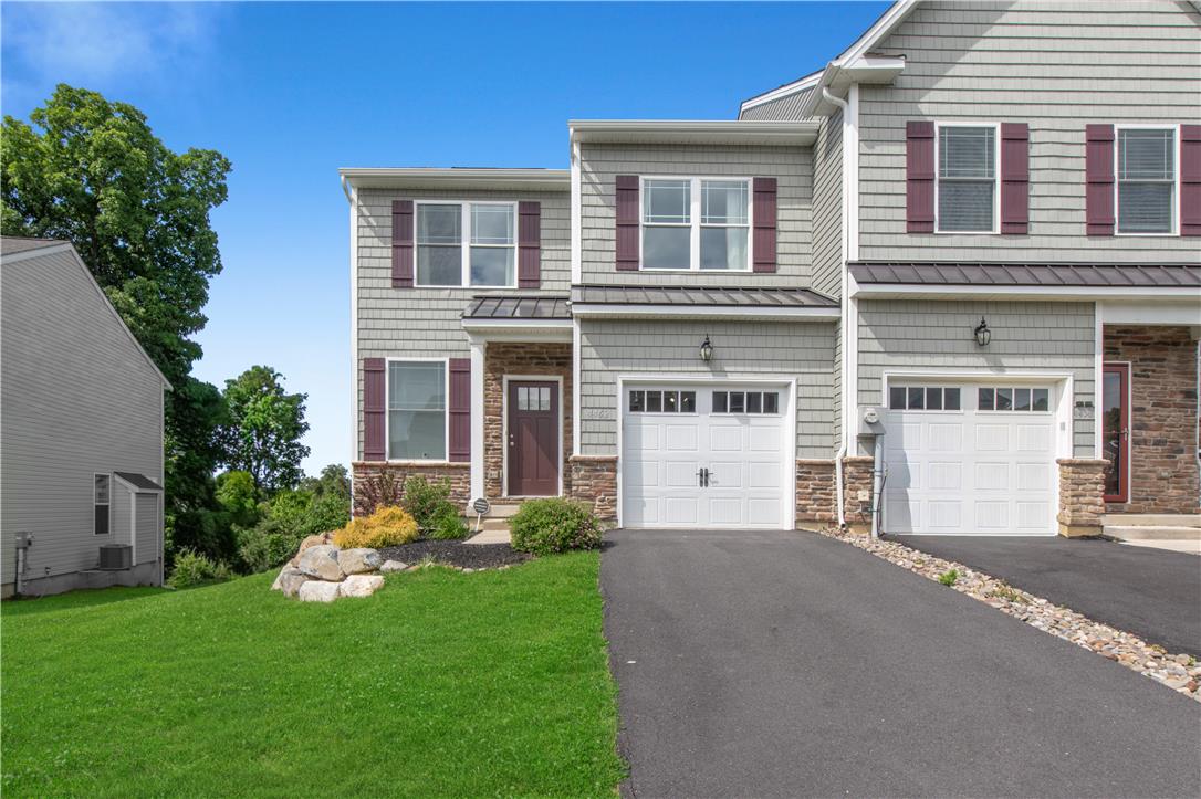 4462 Benjamin Court Property Photo 1