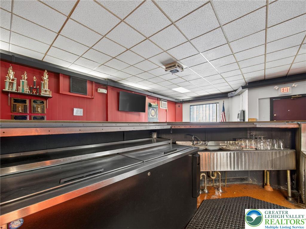 429 East 4th Street Property Photo 15