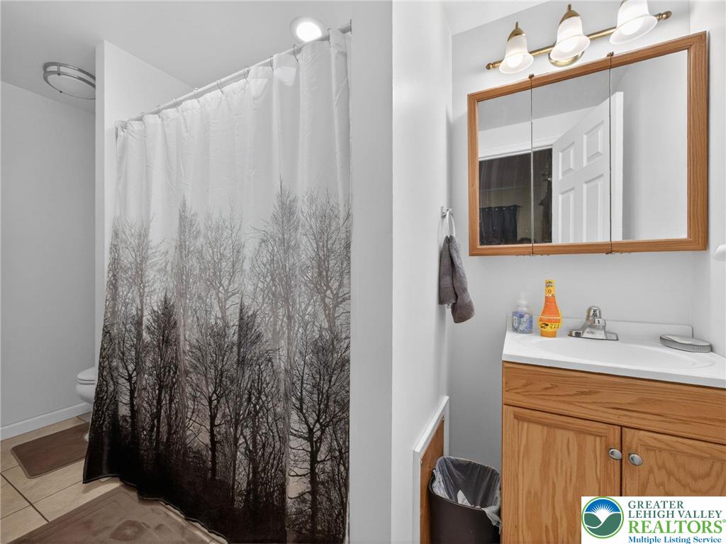 429 East 4th Street Property Photo 42