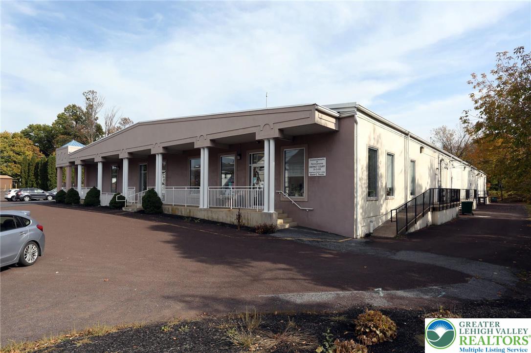 25 North Main Street 1st 7 Property Photo 2