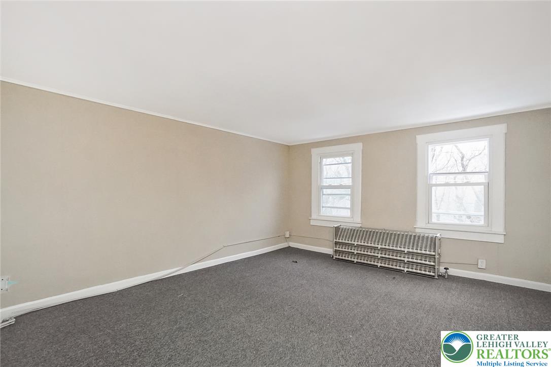 612 East Front Street Property Photo 12