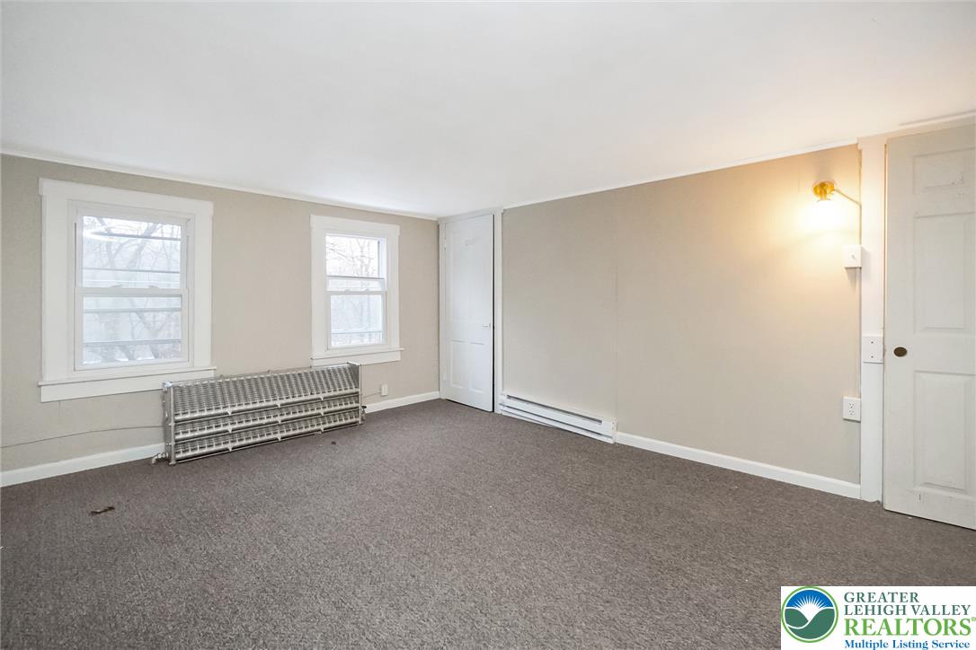 612 East Front Street Property Photo 13