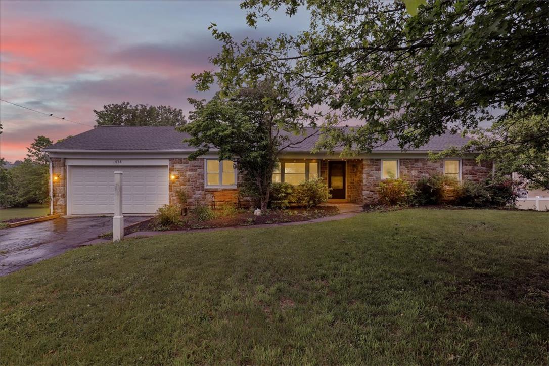 434 East Moyer Road Property Photo 4