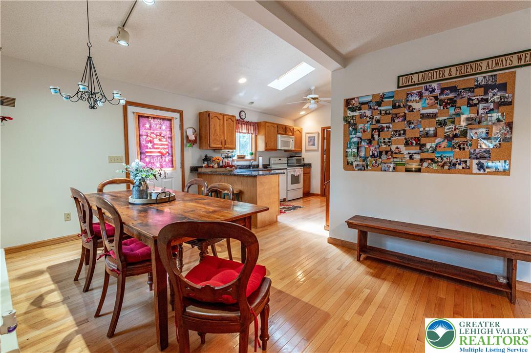 1006 Rolling Hills Drive Property Photo 12