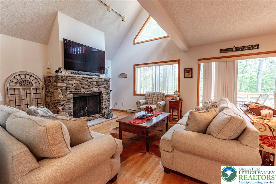 1006 Rolling Hills Drive Property Photo 16