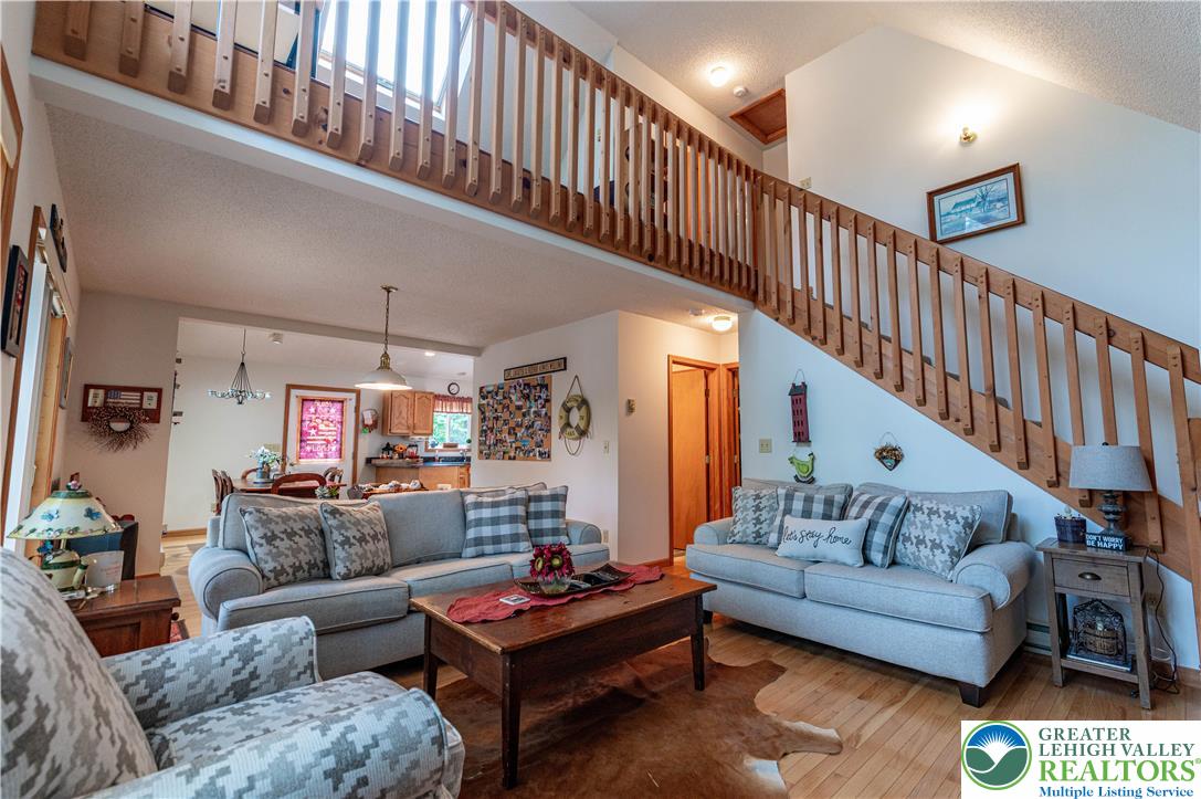 1006 Rolling Hills Drive Property Photo 19