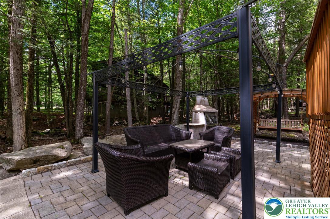1006 Rolling Hills Drive Property Photo 52