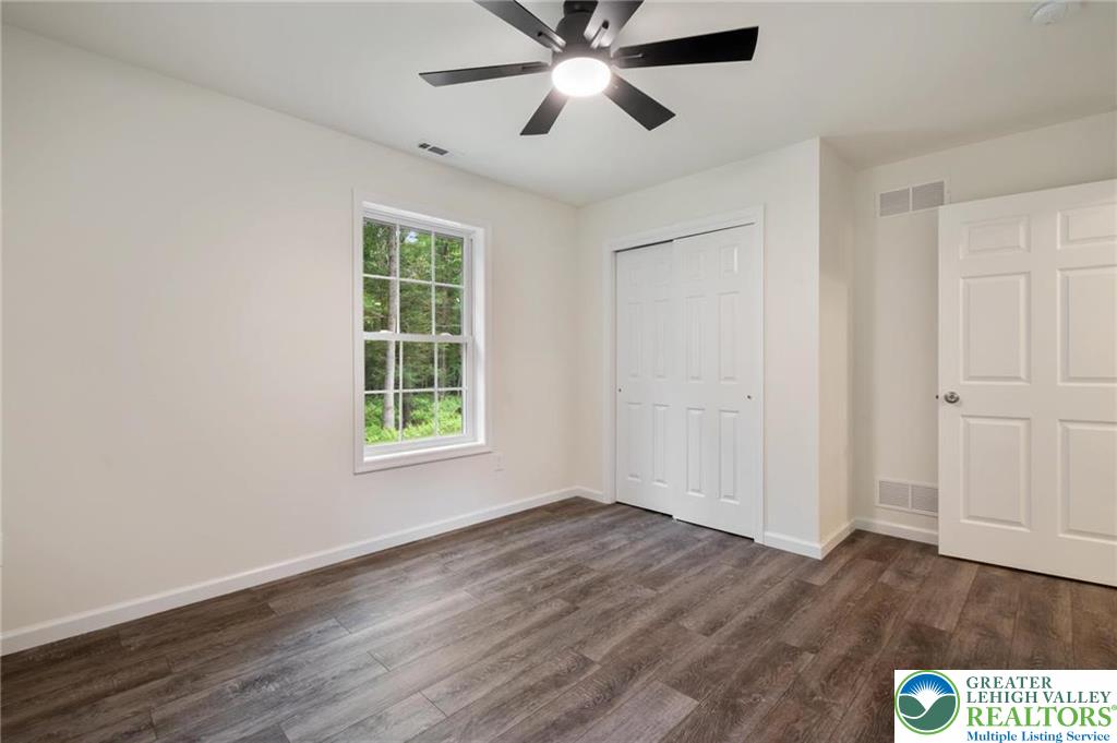 Pine Hollow Drive Property Photo 16