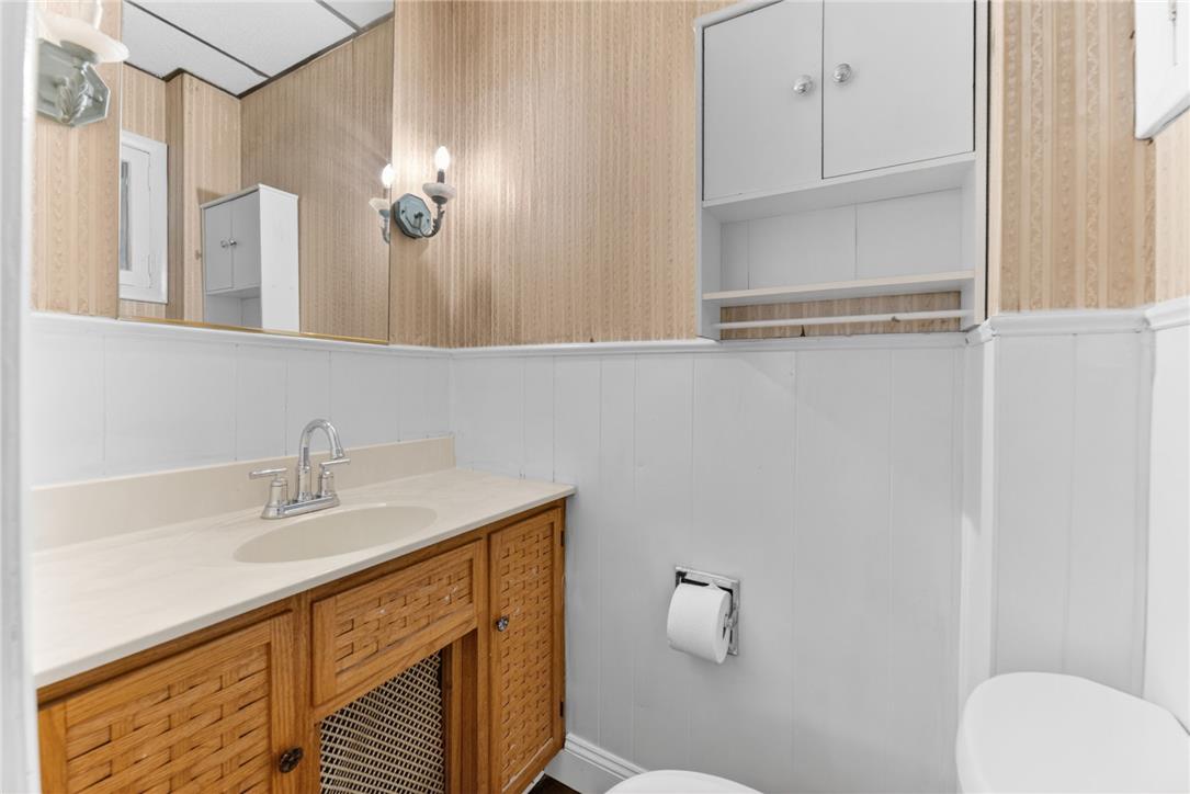 122 Front Street Property Photo 23
