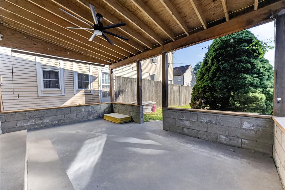 122 Front Street Property Photo 39