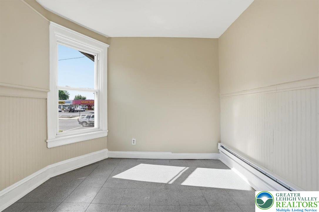 2025 Union Boulevard Property Photo 31