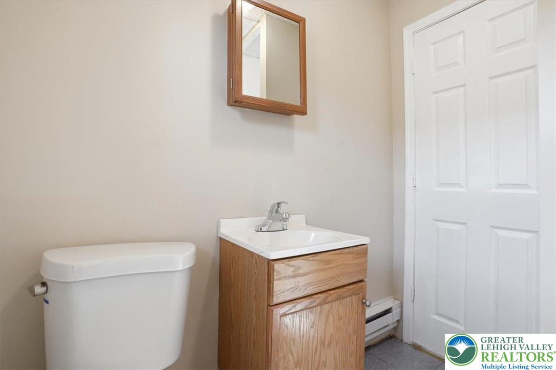2025 Union Boulevard Property Photo 35
