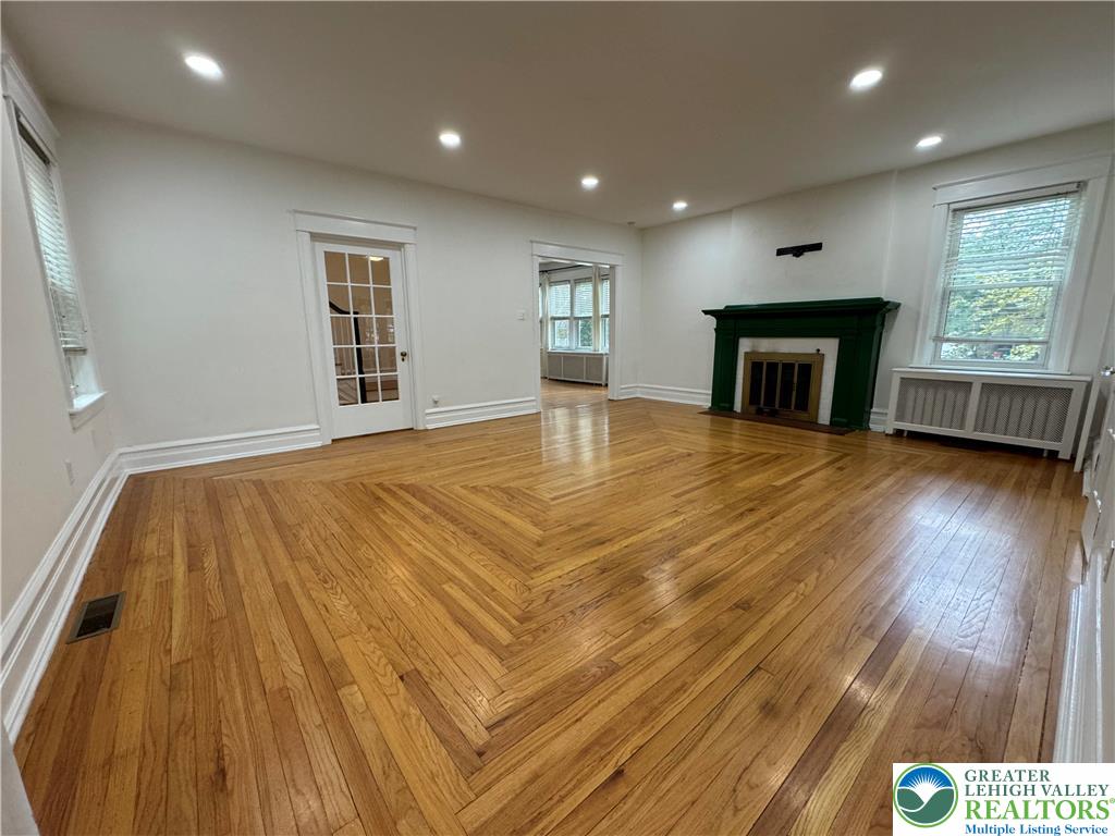 2201 West Gordon Street Property Photo 8