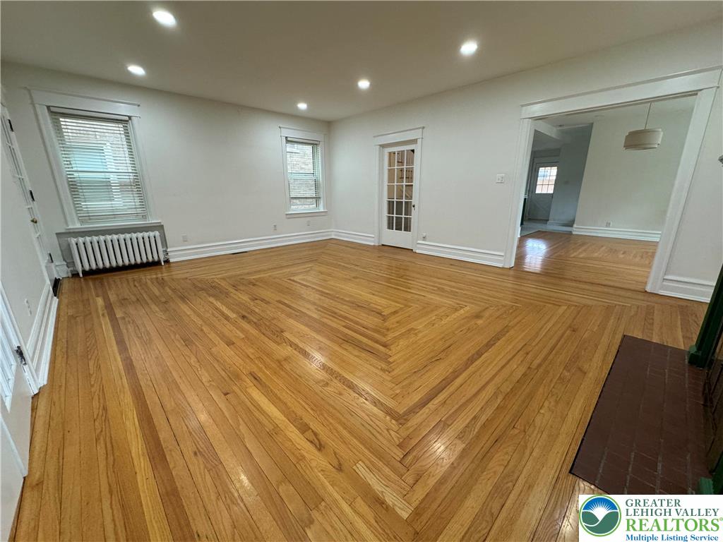 2201 West Gordon Street Property Photo 14