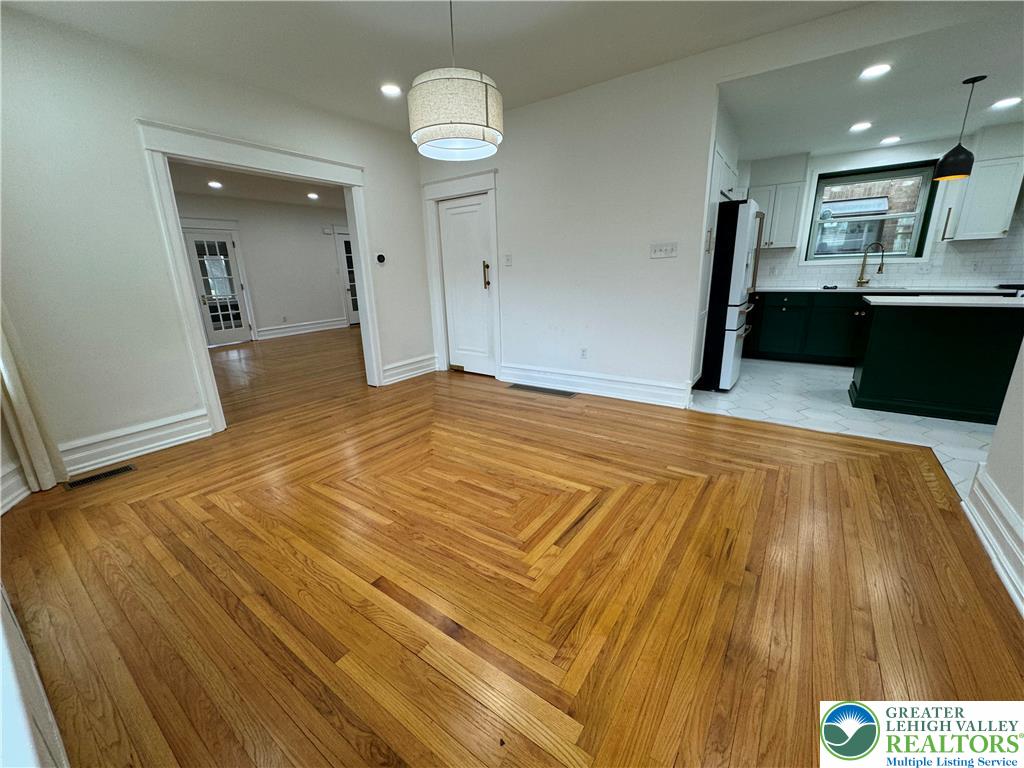 2201 West Gordon Street Property Photo 16
