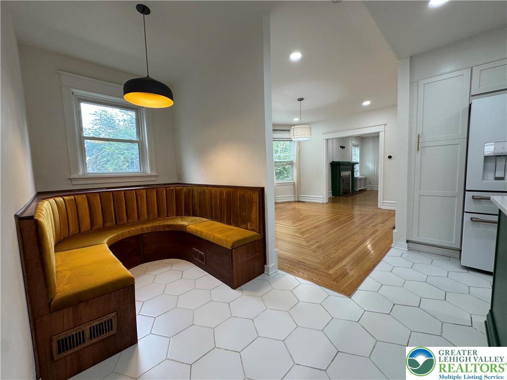 2201 West Gordon Street Property Photo 27