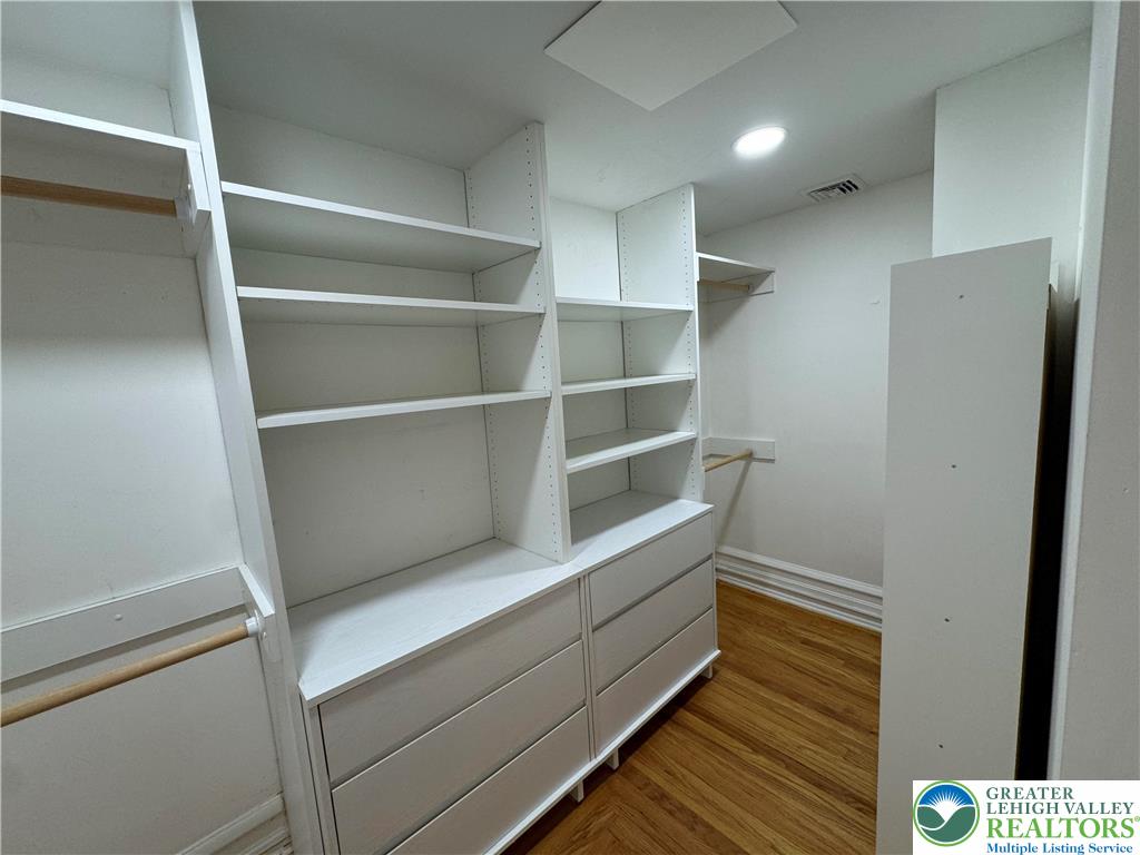 2201 West Gordon Street Property Photo 40