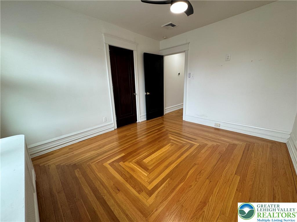 2201 West Gordon Street Property Photo 54
