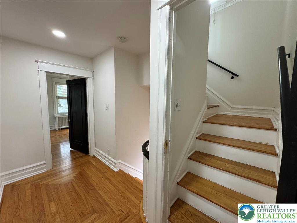 2201 West Gordon Street Property Photo 56