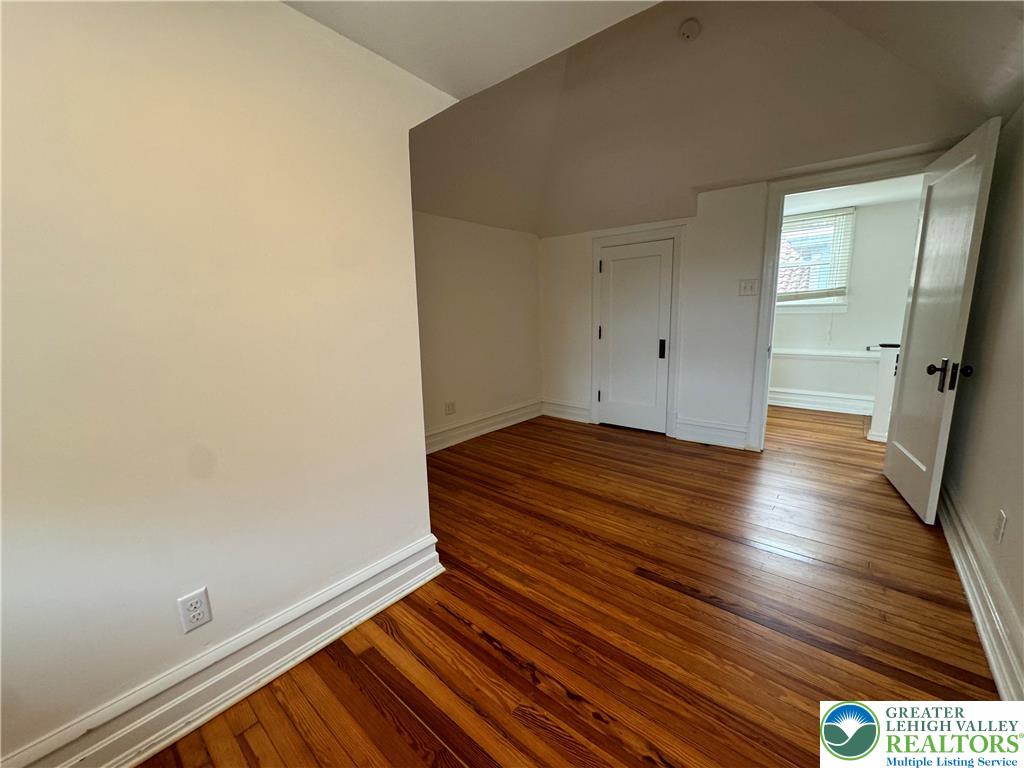 2201 West Gordon Street Property Photo 60