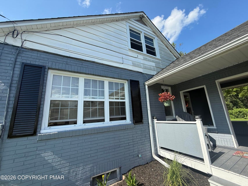 1564 Spruce Street Property Photo 5