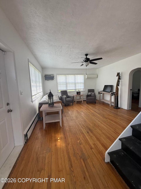 1564 Spruce Street Property Photo 23