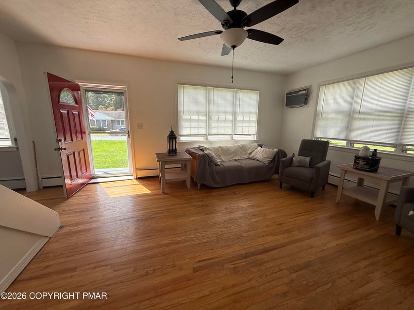 1564 Spruce Street Property Photo 24