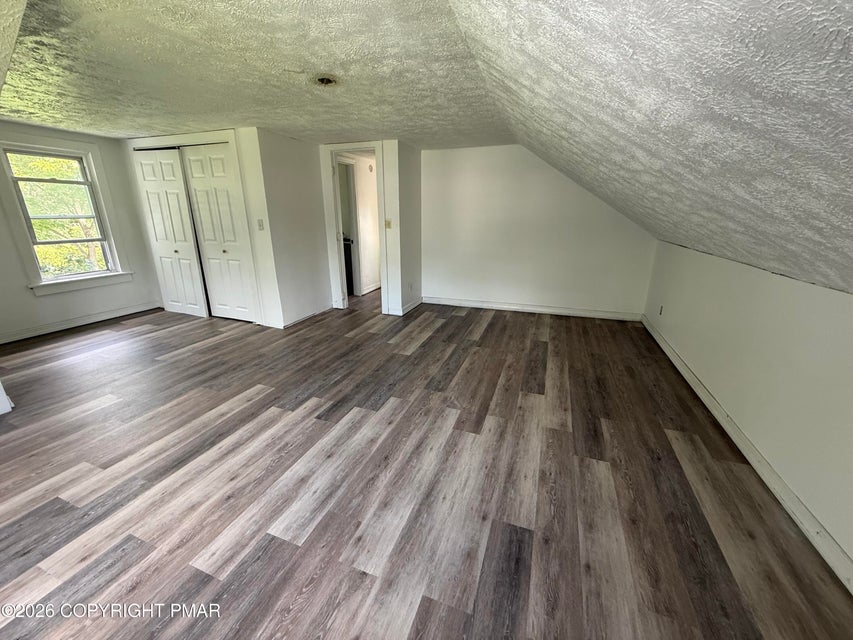 1564 Spruce Street Property Photo 33