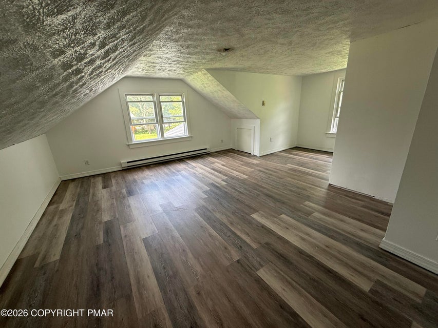 1564 Spruce Street Property Photo 34