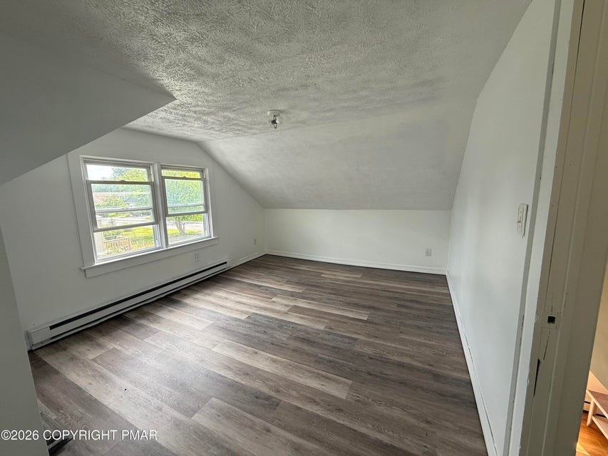 1564 Spruce Street Property Photo 37