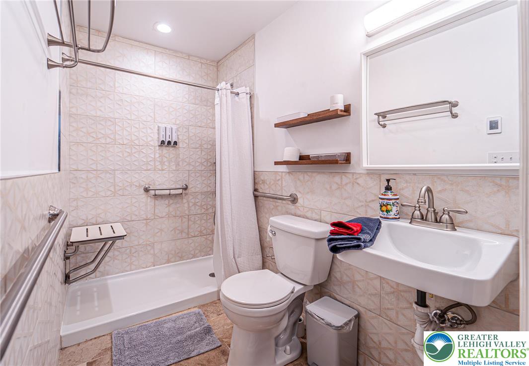 3335 Woodland Drive Property Photo 25