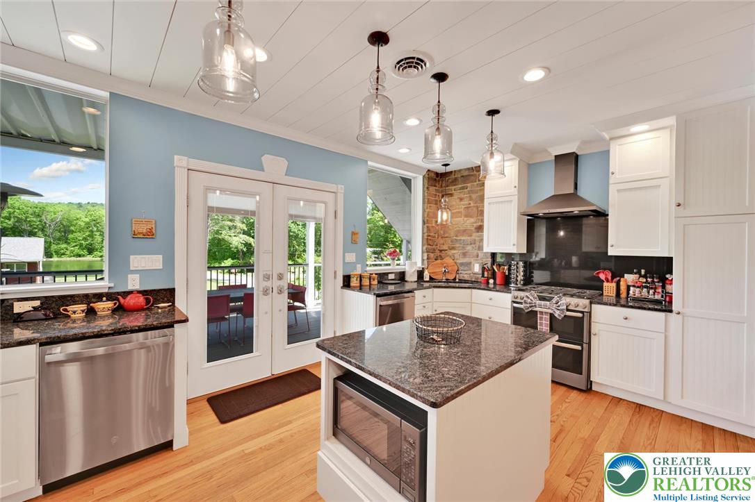 279 Greenview Drive Property Photo 15