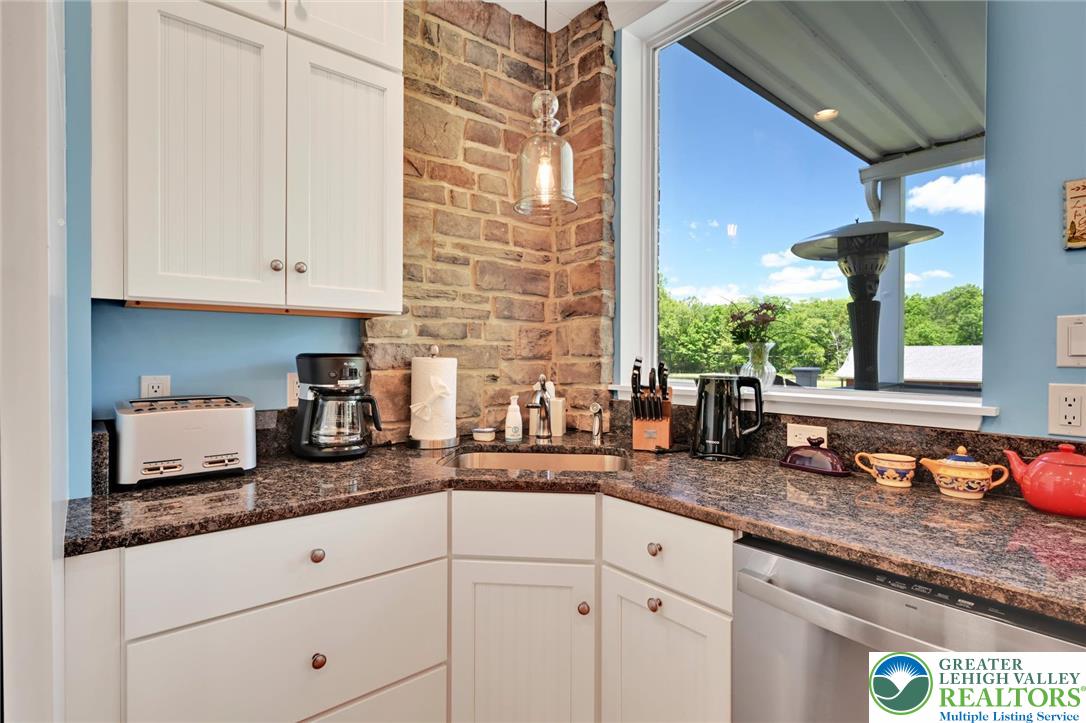 279 Greenview Drive Property Photo 19