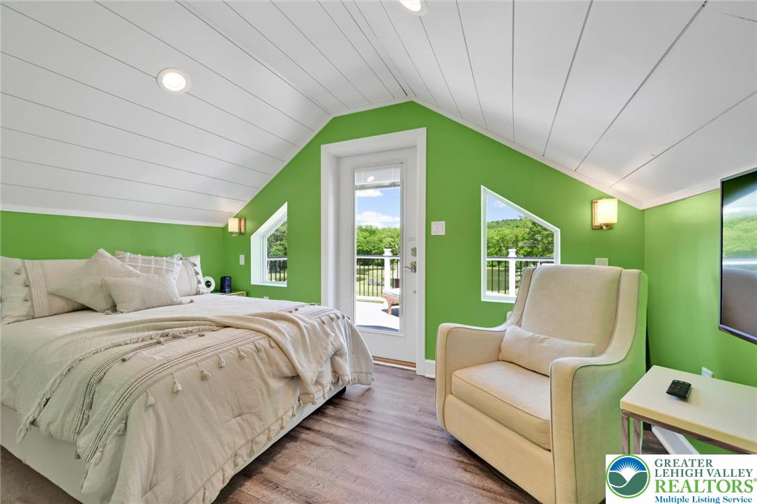 279 Greenview Drive Property Photo 22