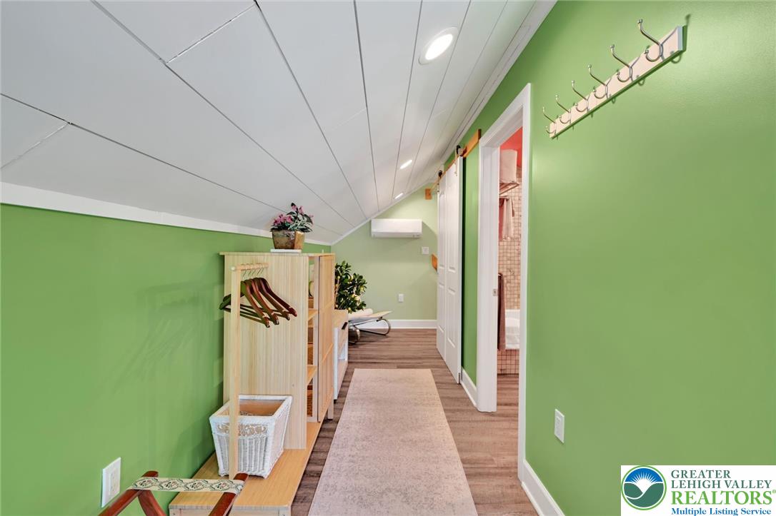 279 Greenview Drive Property Photo 24