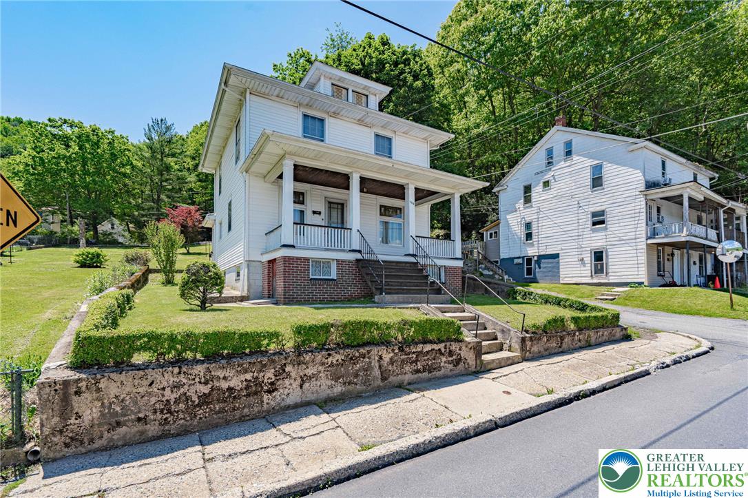 159 West Ridge Street Property Photo 2