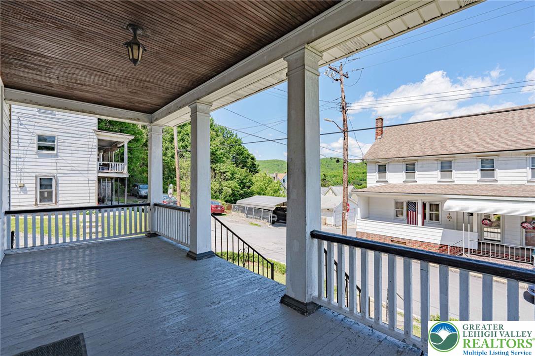 159 West Ridge Street Property Photo 5