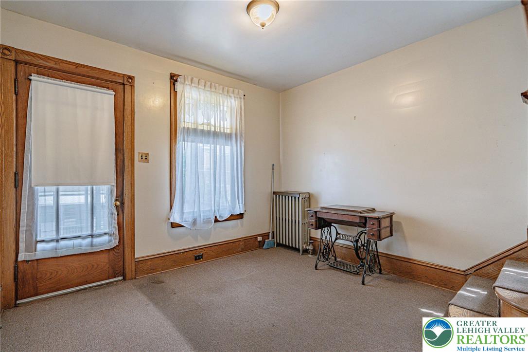 159 West Ridge Street Property Photo 8