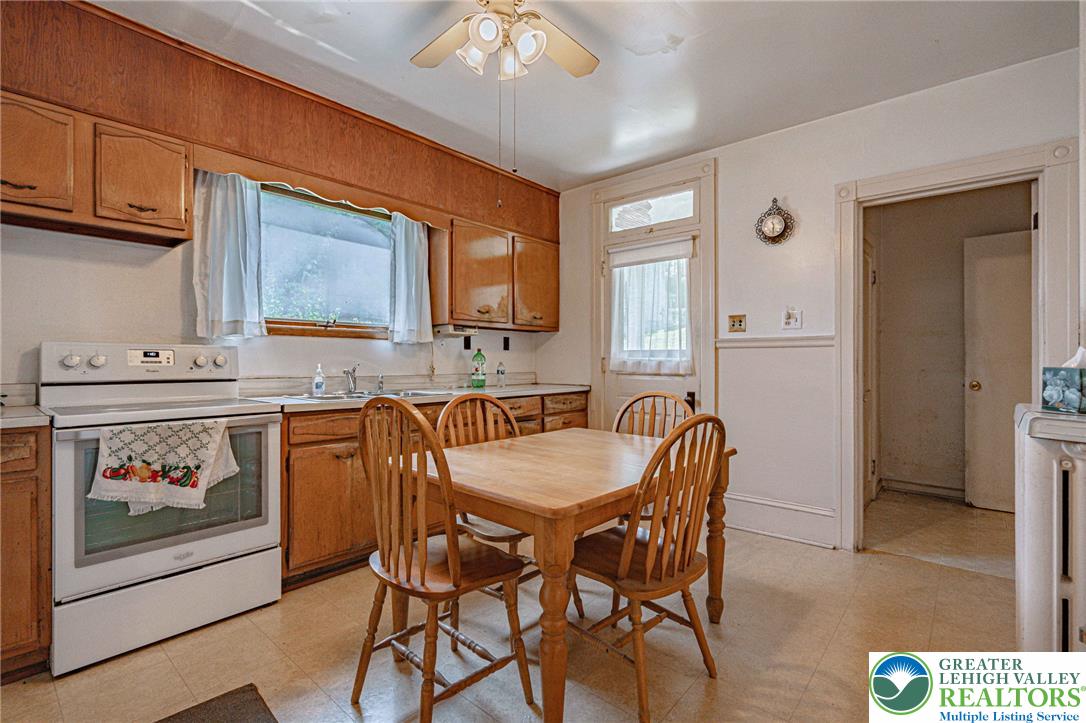159 West Ridge Street Property Photo 15