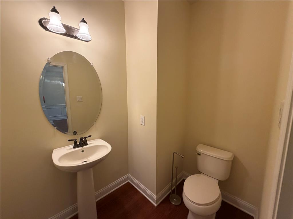 6149 Valley Forge Drive Property Photo 4