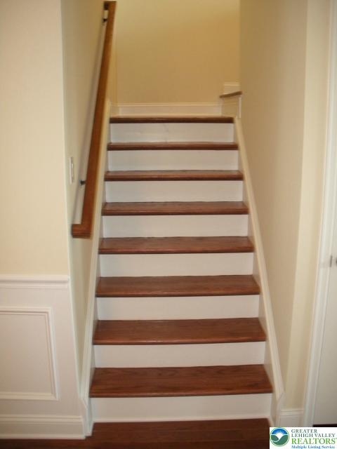 6149 Valley Forge Drive Property Photo 13