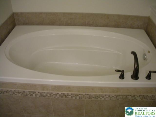 6149 Valley Forge Drive Property Photo 14