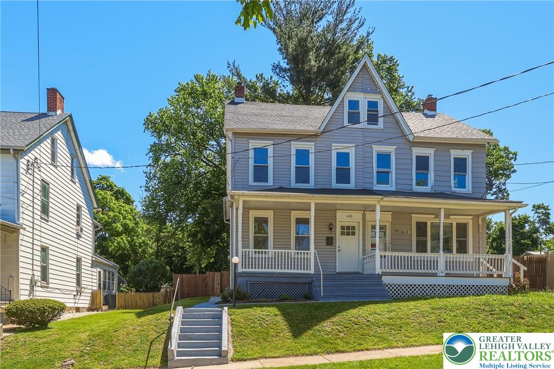 615 Sherman Street Property Photo 1