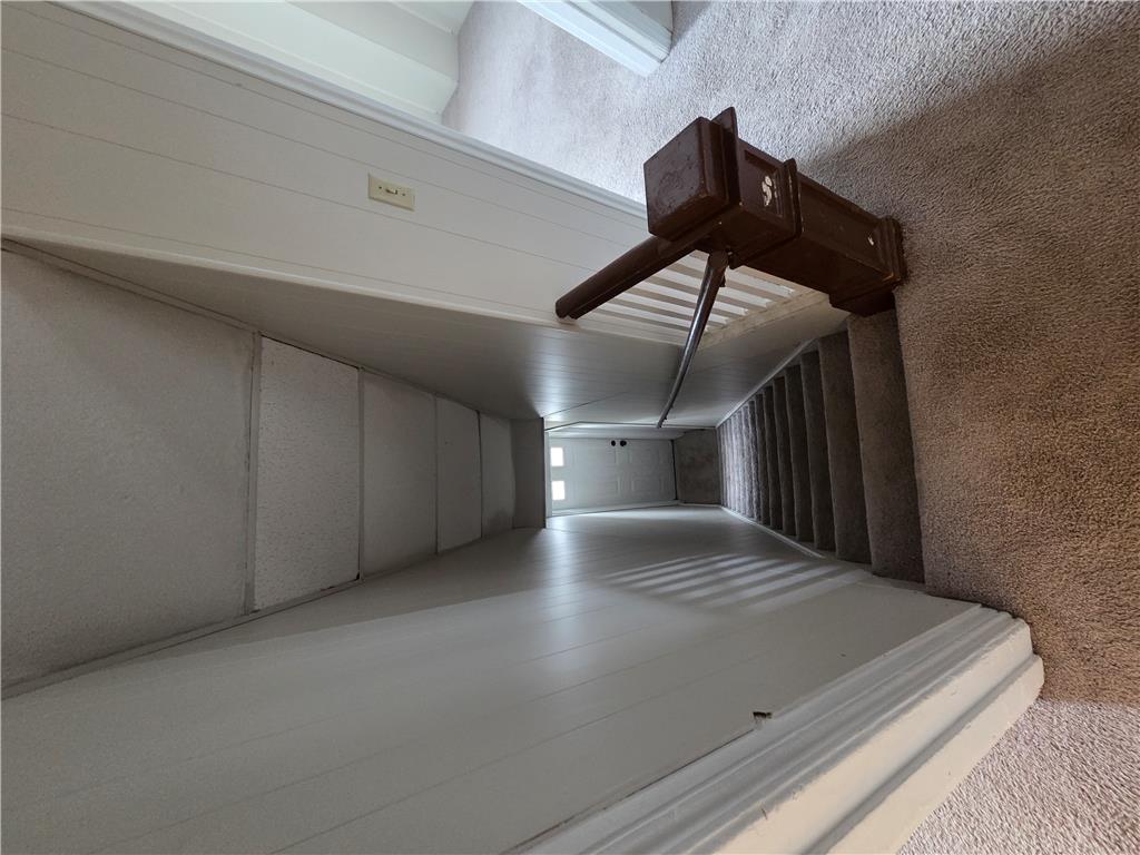 708 Linden Street 2 Property Photo 2