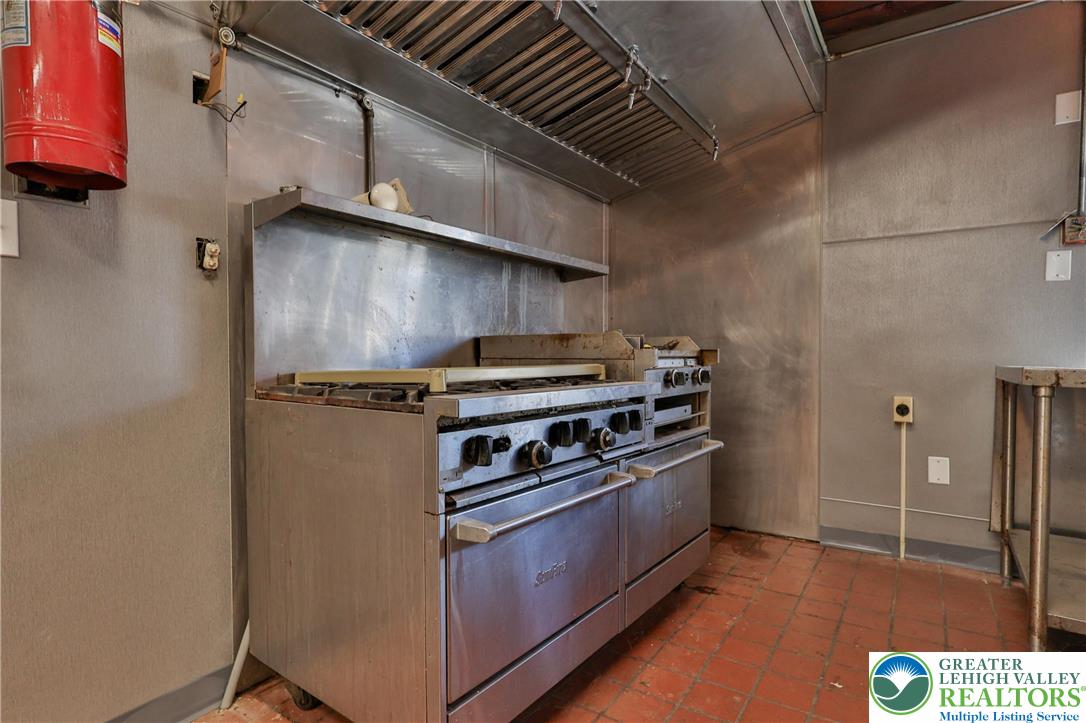 55 South 2nd Street Property Photo 35