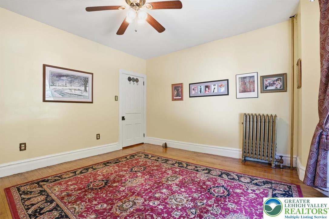 169 West Broadway Property Photo 21